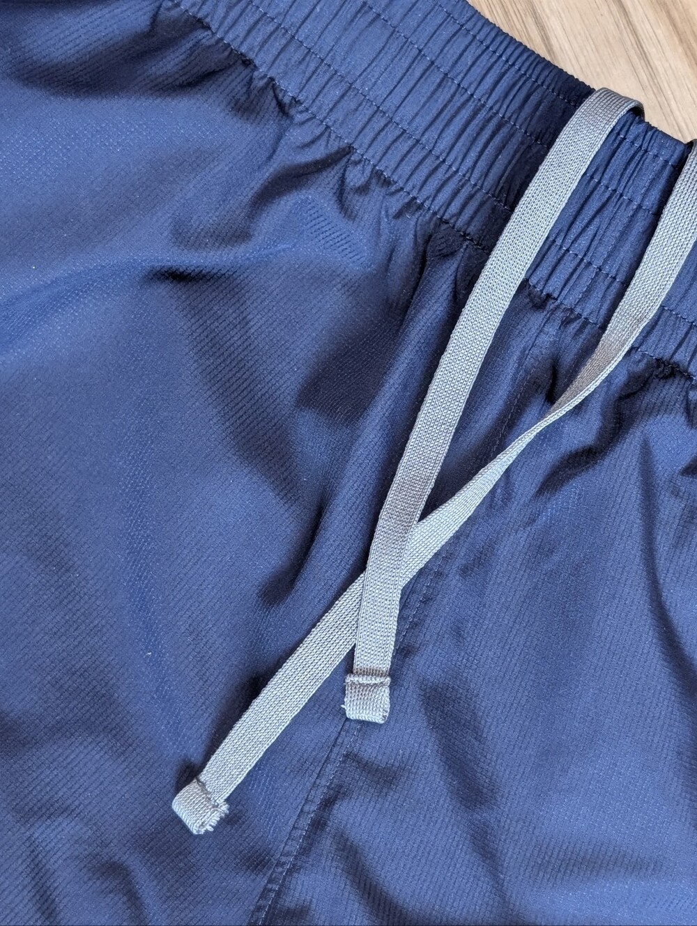 Under Armour HeatGear Windbreaker Mesh Lined Jogging Pants Navy - Picture 10 of 13